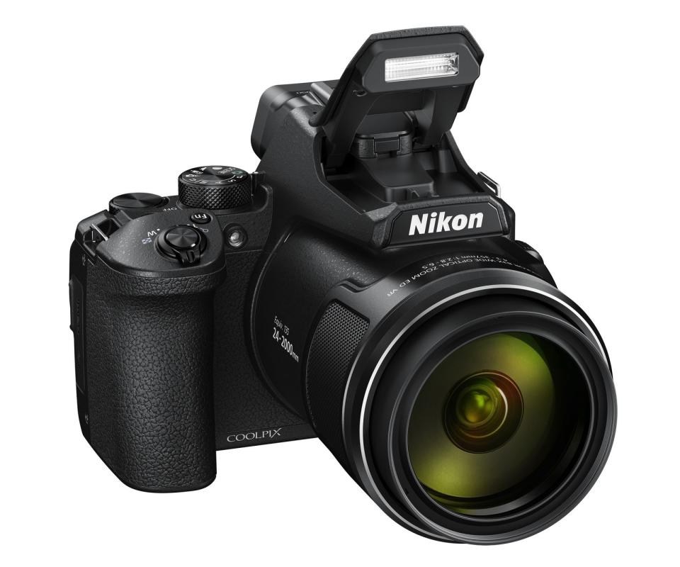 Nikon Coolpix D950 superzoom camera