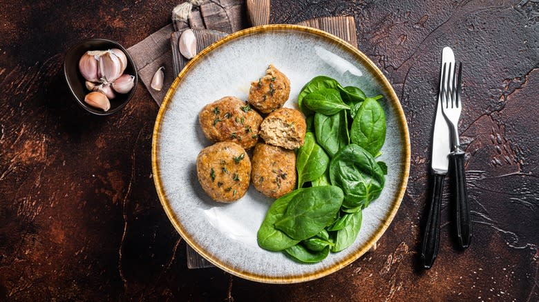 fish meatballs with spinach