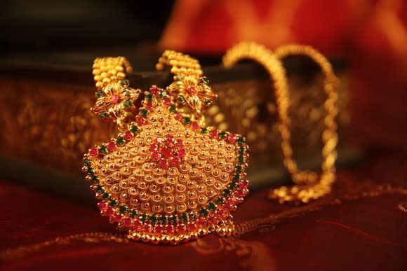 Traditional Indian wedding gold necklace.