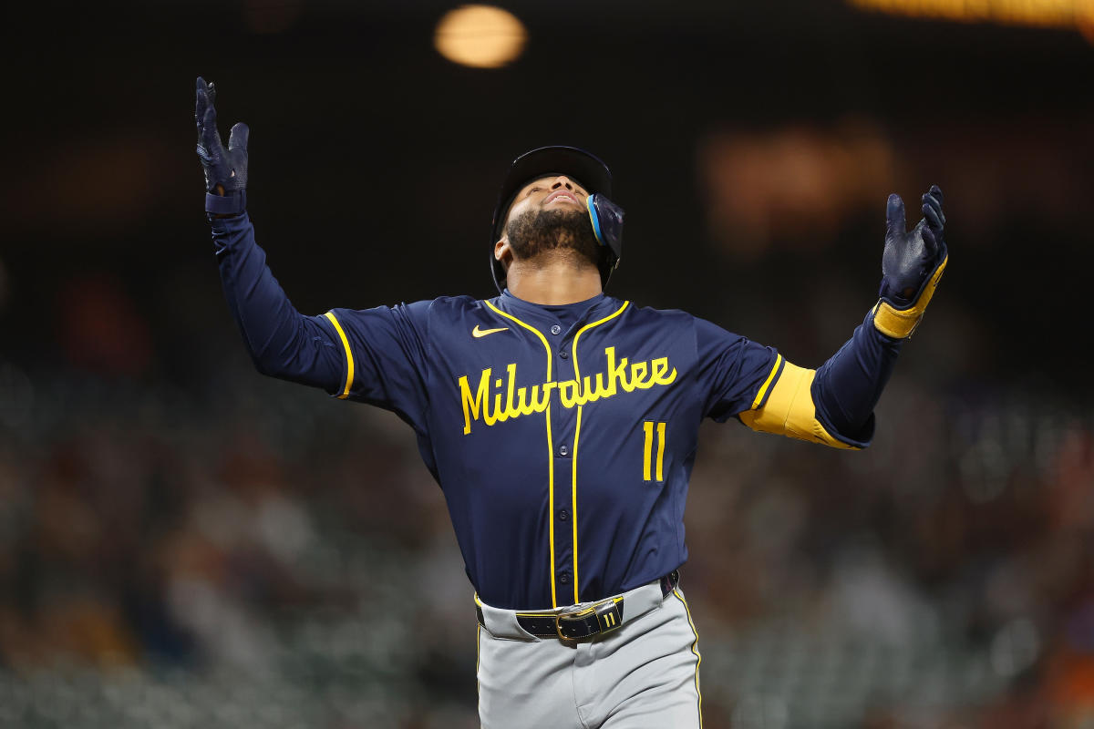 Milwaukee Brewers assert themselves as one of MLB’s best teams by clinching first playoff spot