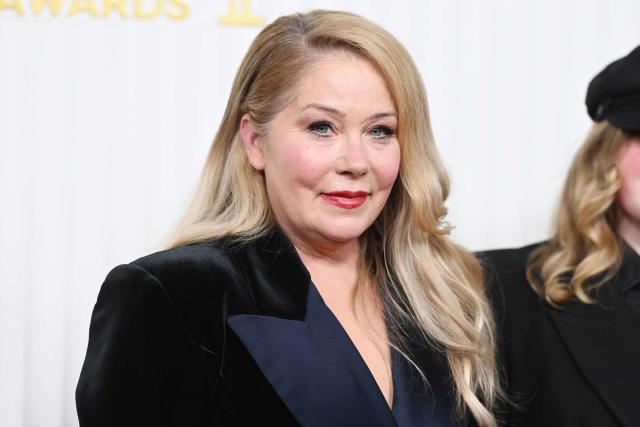 Christina Applegate Pours One Out for 'Dead to Me' - The New York