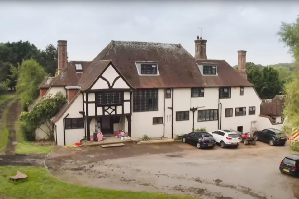 The ‘Mucky Mansion’ featured in a Channel 4 show about its renovation (Channel 4/You Tube)