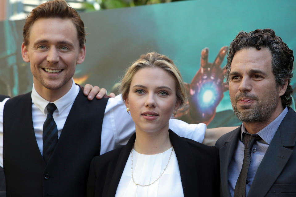 ROME, ITALY - APRIL 21:  (L to R) Actors Tom Hiddlestone, Scarlett Johansson and Mark Ruffalo attend 'The Avengers' photocall at De Russie Hotel on April 21, 2012 in Rome, Italy.  (Photo by Elisabetta Villa/Getty Images)