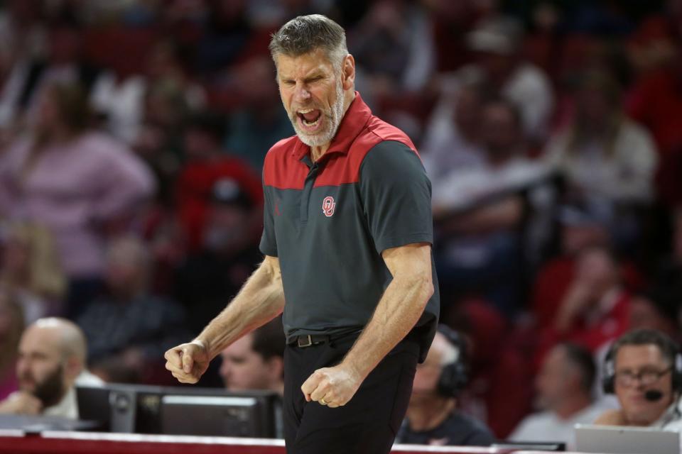Coach Porter Moser and the Sooners hope to snap a three-game losing streak Saturday.