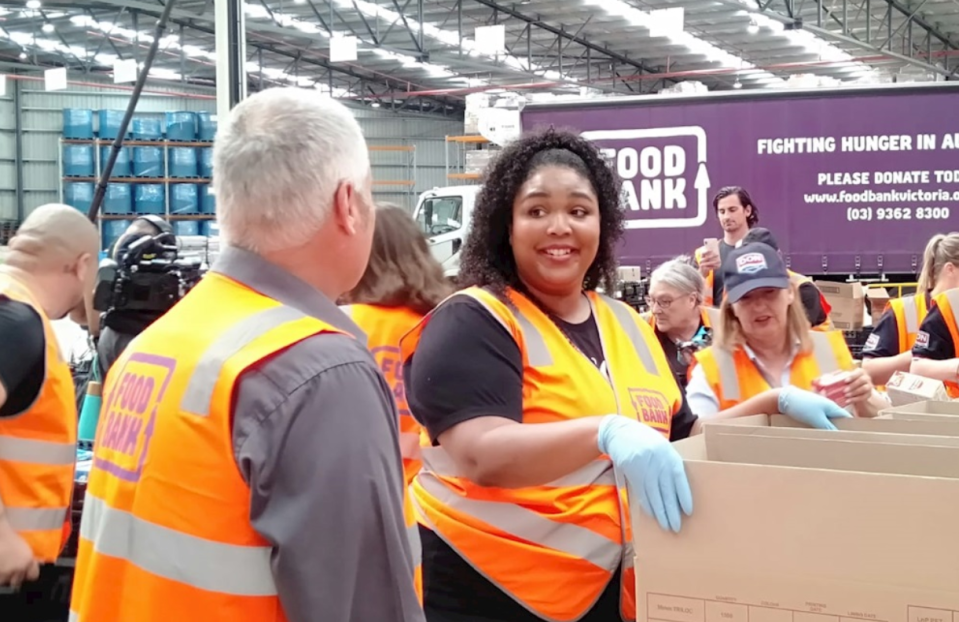 Lizzo lends a hand. Photo: Foodbank Victoria