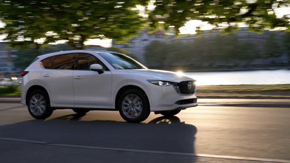 2022-mazda-cx-52.jpeg