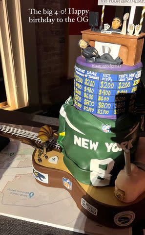 <p>Lindsey Vonn/Ina</p> Aaron Rodgers Celebrates 40th Birthday with Miles Teller and Friends