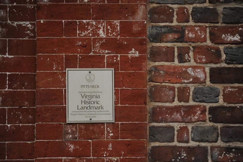 Pitts Neck is listed as a Virginia Historical Landmark. The nearby landing was used by Captain John Smith when he mapped the Chesapeake Bay in the early 1600s.