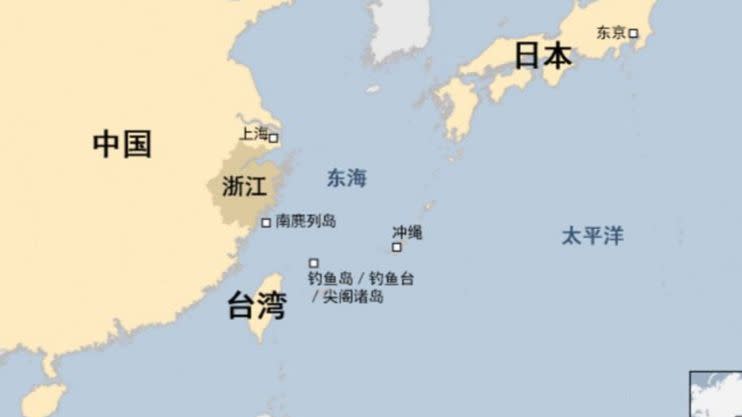 2012年安倍上台,釣魚台爭端導致中日關係惡化，日本政界人士開始特別關注工業產業鏈過度依賴中國的問題