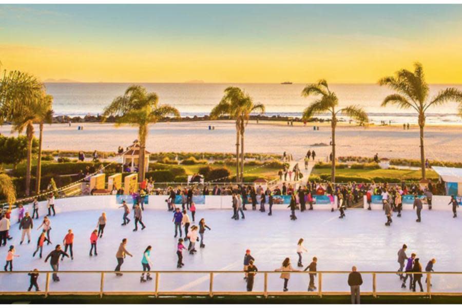 Regresa la pista de hielo "Skating by the Sea" en el Hotel Coronado de San Diego