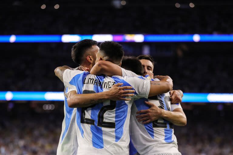 La selección argentina sueña con meterse a una final por tercera vez consecutiva; busca defender el título obtenido en 2021