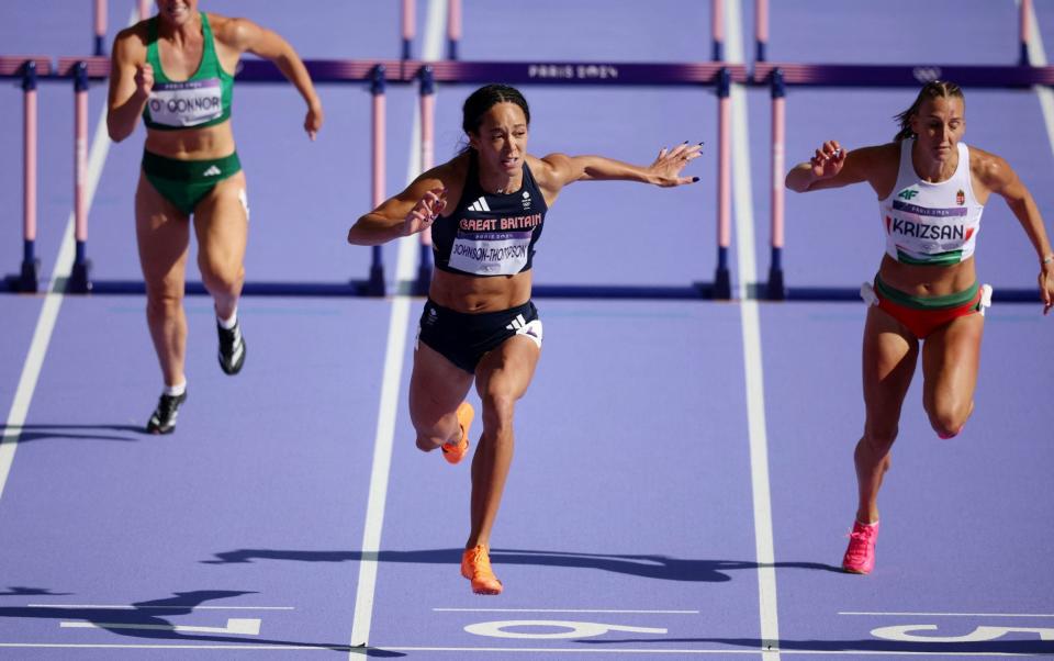 Women's Heptathlon 100m Hurdles - Stade de France, Saint-Denis, France - August 08, 2024. Katarina Johnson-Thompson of Britain in action