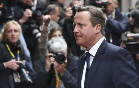 Britain's Prime Minister David Cameron arrives at a European Union leaders informal summit in Brussels May 27, 2014. REUTERS/Francois Lenoir