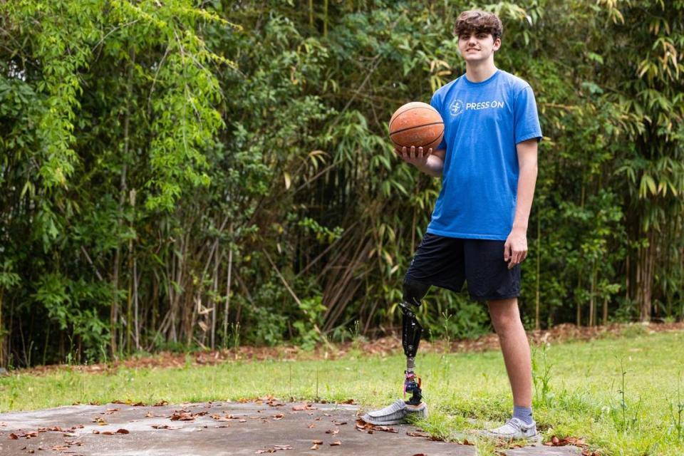 Kaden Bagley is raising money to help children like him who use prosthetic limbs afford specialized prostheses for sports.