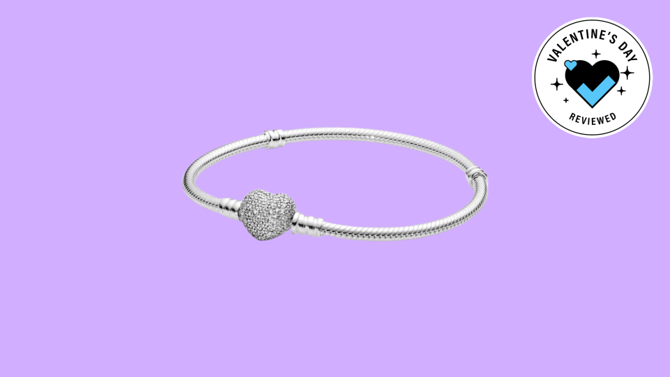 Best Pandora Jewelry Pieces: snake chain bracelet