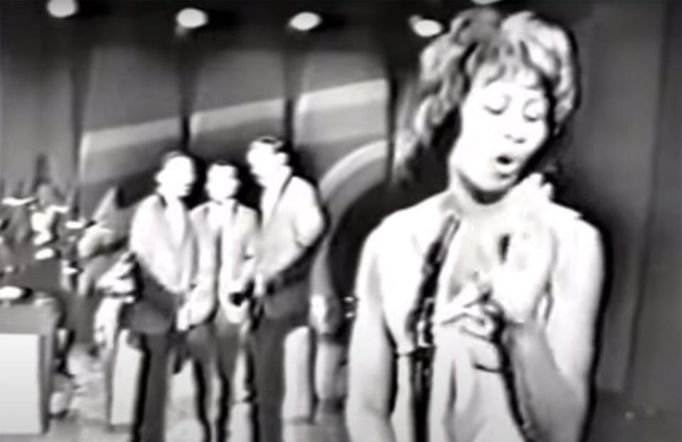Peggy Walker (then Peggy Gaines) sings on the 1960s Nashville TV show "Night Train."