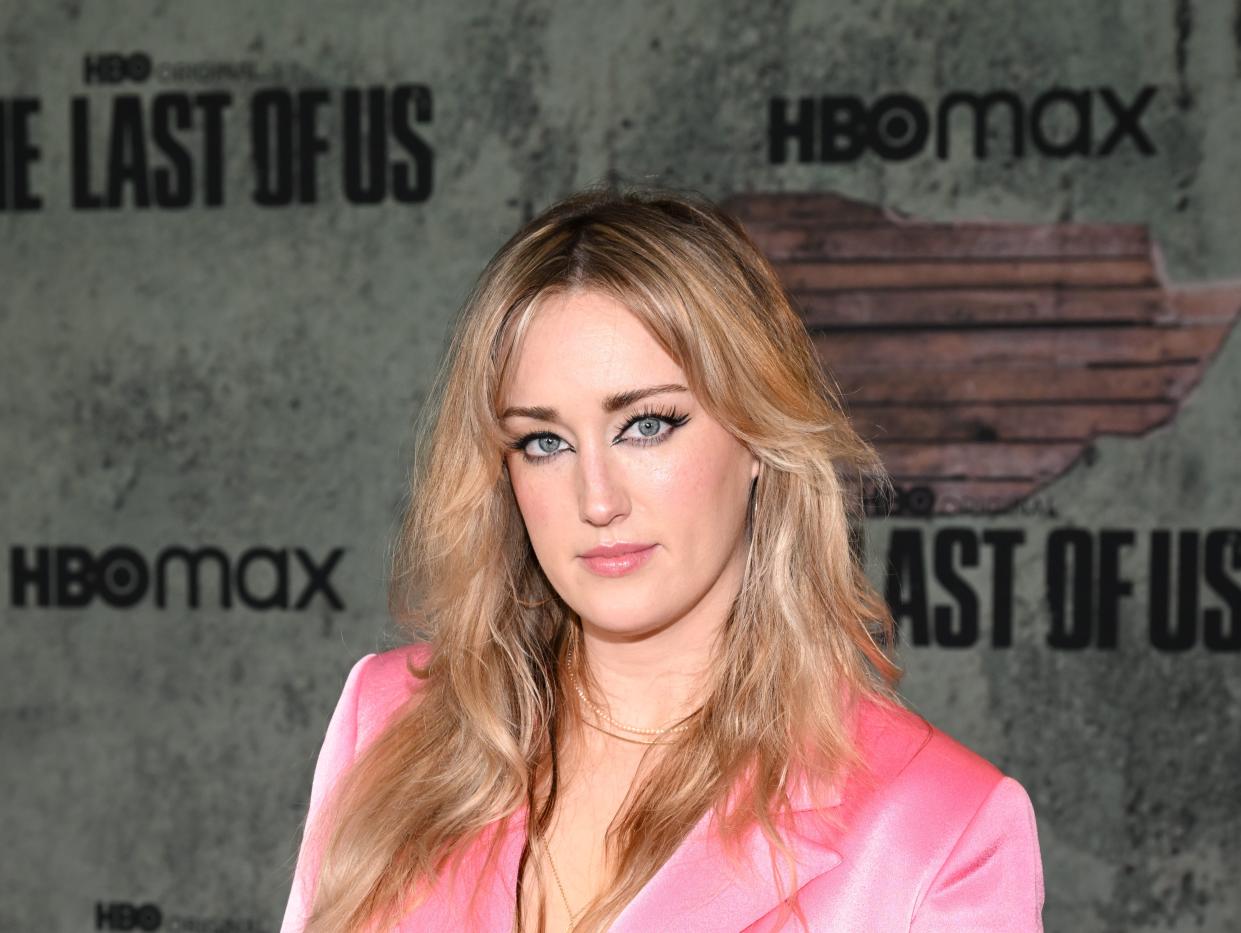 Ashley Johnson poses at the premiere of the HBO Series "The Last of Us."