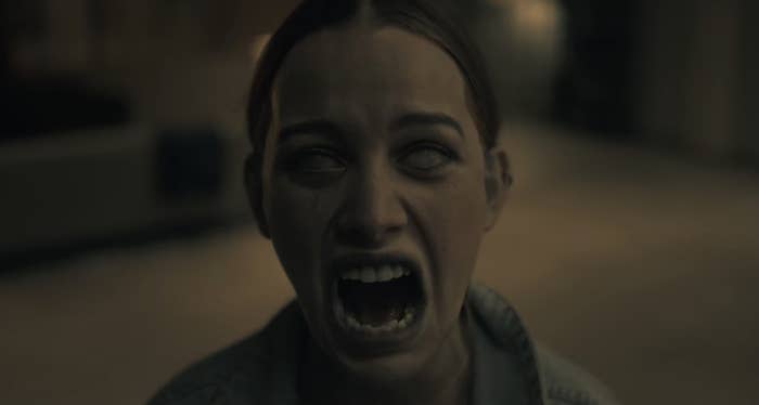 Nell screaming as a ghost in "The Haunting of Hill House"
