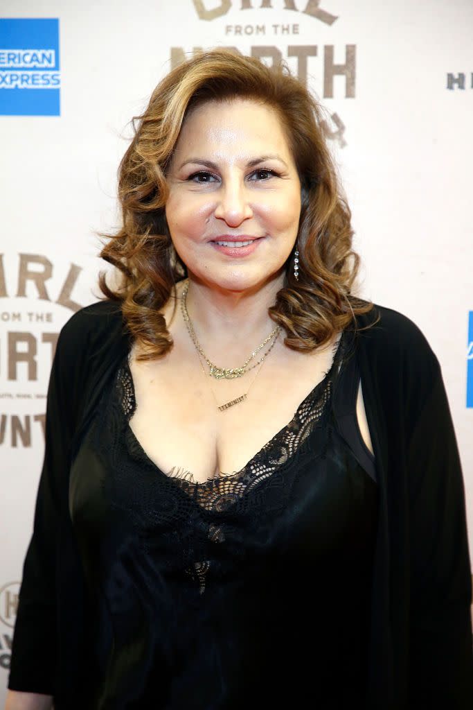 Mary Sanderson - Kathy Najimy