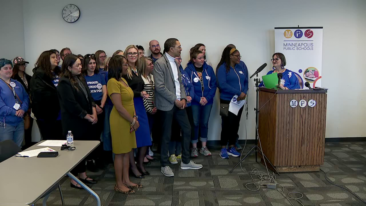 <div>District administrators and union teacher representatives held a joint press conference on Friday to announce a "historic agreement" between teachers and their district.</div> <strong>(FOX 9)</strong>