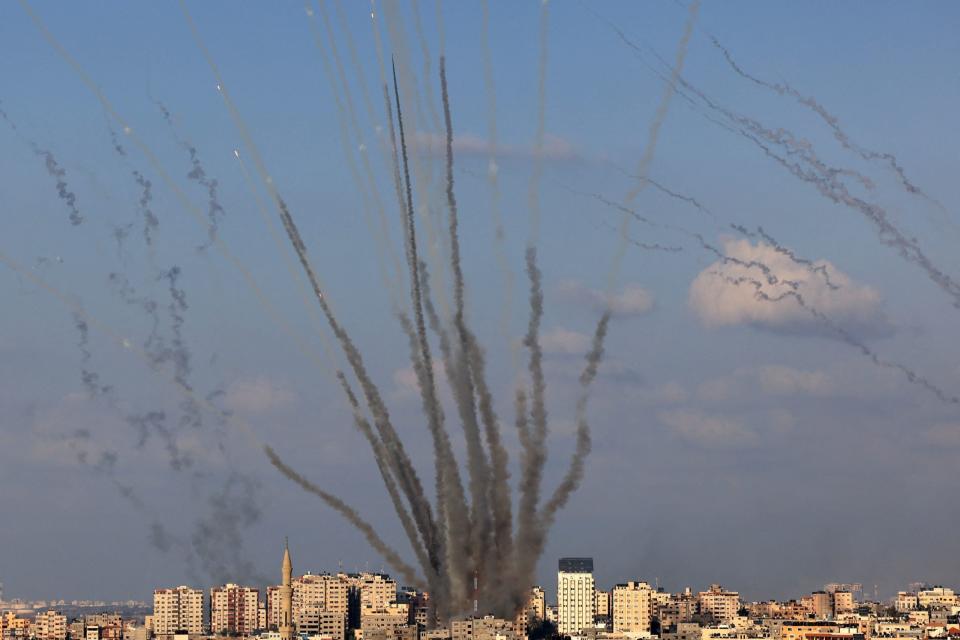 Raketenbeschuss der Hamas auf Israel. - Copyright: MAHMUD HAMS/AFP via Getty Images