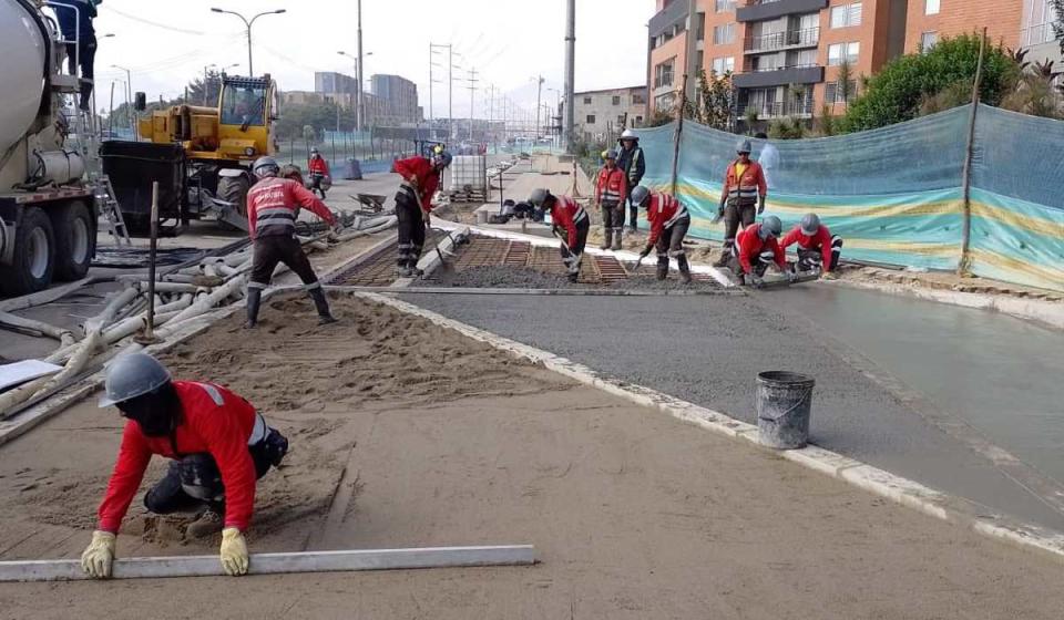 Trabajadores en Colombia. Imagen: tomada del IDU