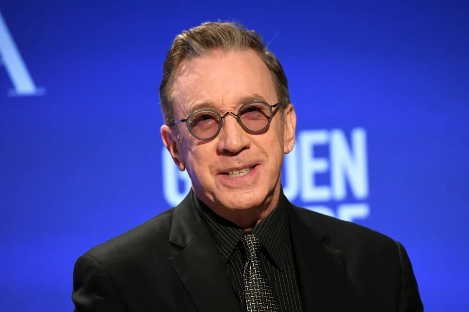 BEVERLY HILLS, Kalifornien-DECEMBER 09: Tim Allen talar på scenen som Mo # xeb; t Chandon skålar den 77: e årliga Golden Globe Awards nomineringar den December 09, 2019 i Beverly Hills, Kalifornien. (Foto av Michael Kovac / Getty Images för Mo # xeb; t Chandon)