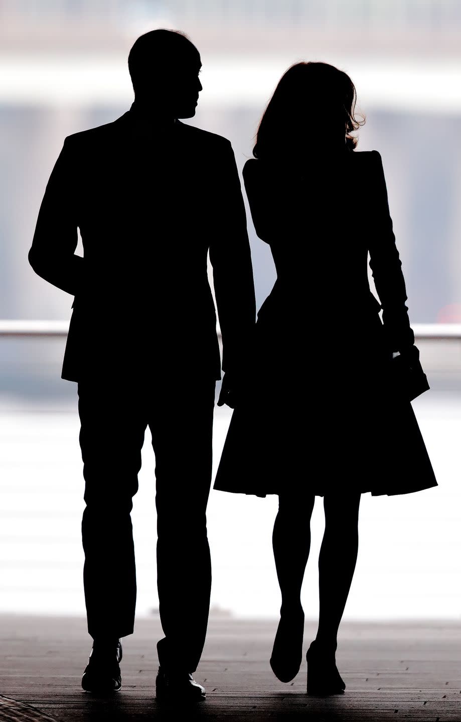 <p>This dramatic silhouette shows the Duke and Duchess of Cambridge, who are known as the Duke and Duchess of Strathearn in Scotland, at the opening of the Dundee, Scotland's first design museum.</p>