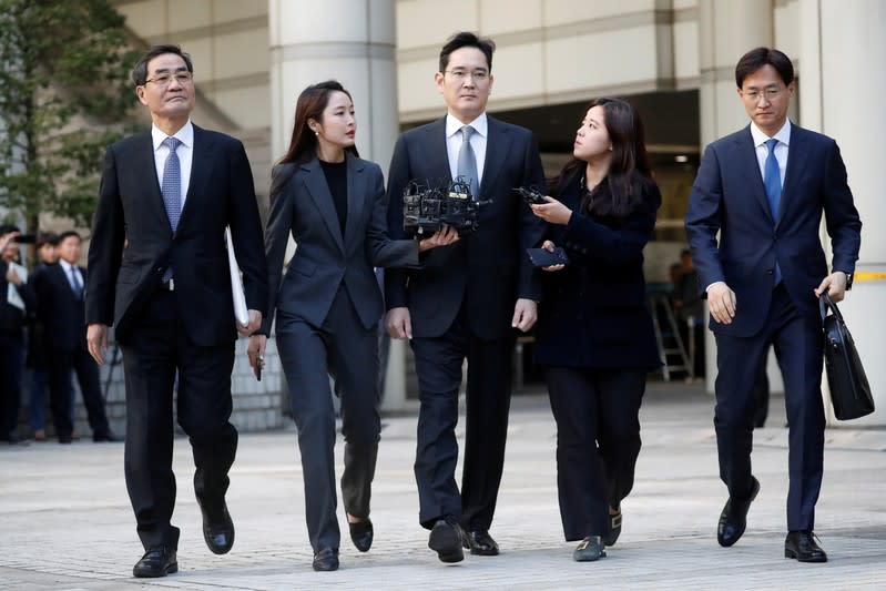 Samsung Electronics Vice Chairman, Jay Y. Lee, leaves the Seoul high court in Seoul