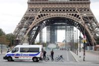 Paris Eiffel tower evacuated