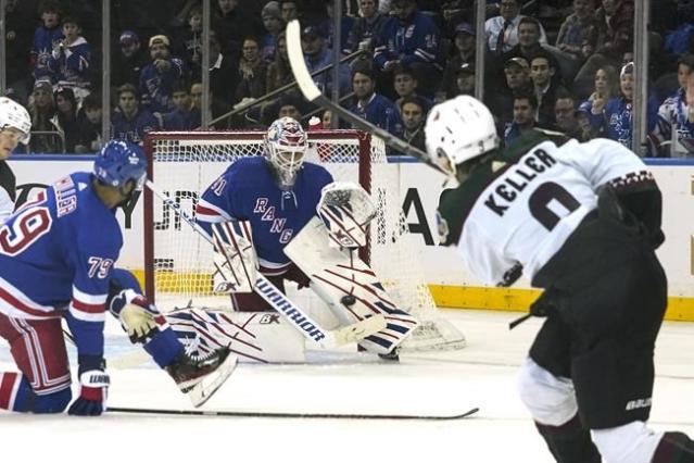 Eventful day for A-Rod as Rangers win opener