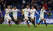 Soccer Football - Champions League - Sevilla vs Liverpool - Ramon Sanchez Pizjuan, Seville, Spain - November 21, 2017 Sevilla’s Guido Pizarro celebrates scoring their third goal with Ever Banega, Franco Vazquez, Joaquin Correa and team mates Action Images via Reuters/Matthew Childs