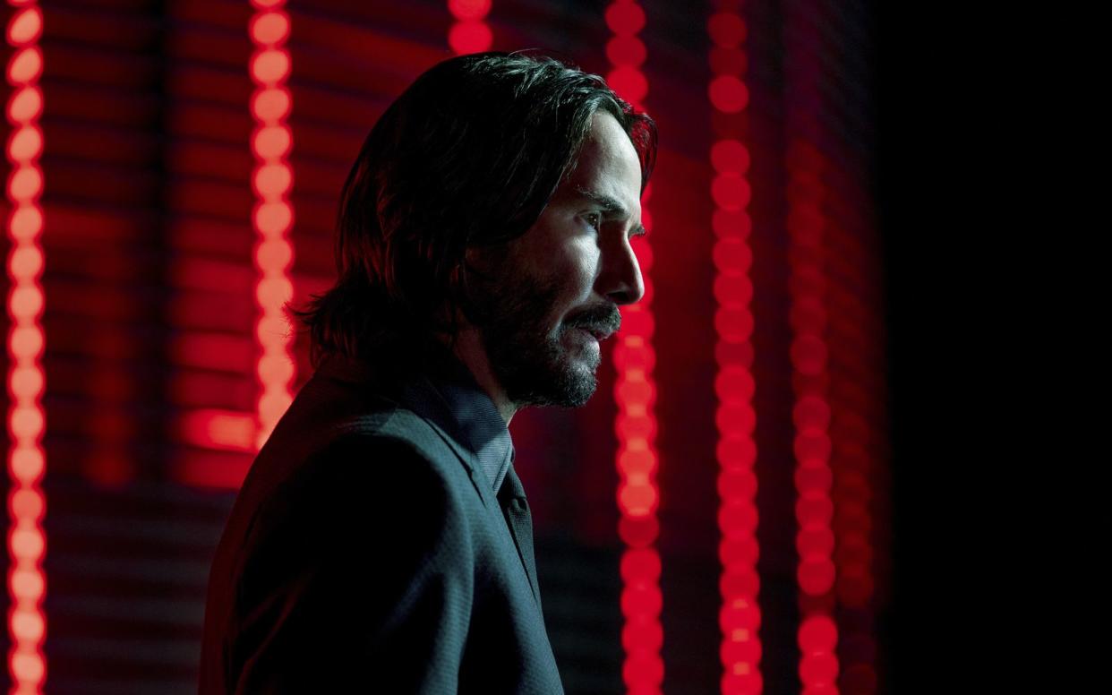 Der vielleicht größte Actionheld der Gegenwart, verkörpert von Keanu Reeves, kehrt mit "John Wick - Kapitel 4" auf die Leinwand zurück. (Bild: Leonine)