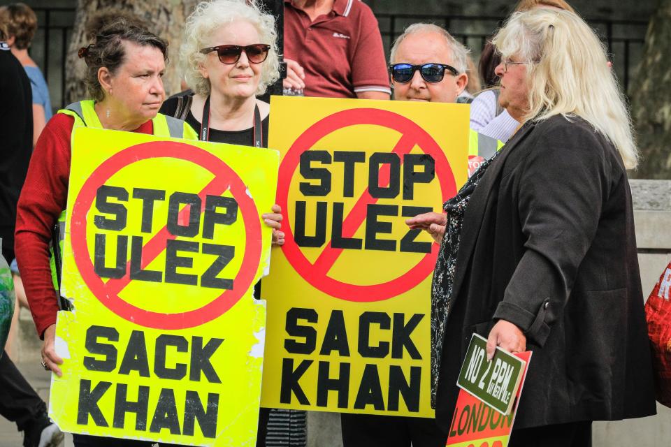 Westminster, London, UK. 29th Aug, 2023. Protesters opposite Downing Street on Whitehall rally against ULEZ, the Ultra Low Emission Zone, on the day the extended ULEZ zone has come into force. Many raise their voices against not only the charge, but London Mayor Sadiq Khan. Credit: Imageplotter/Alamy Live News