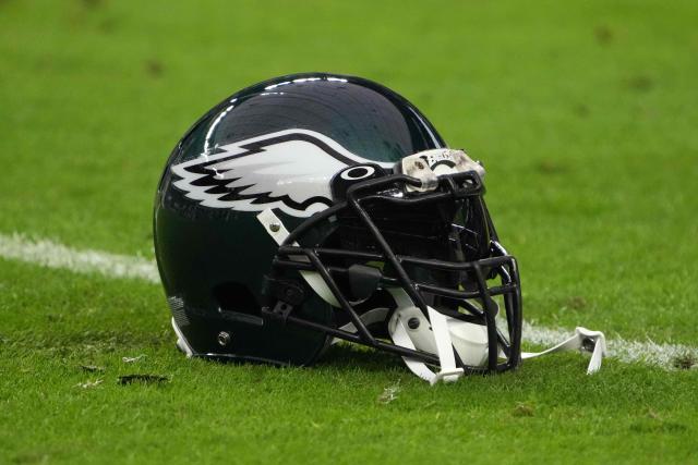 Eagles Twitter Hotly Debates New Alternate Helmet Design