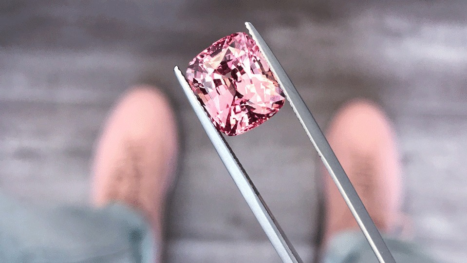 B&B Fine Gems 11.09-carat Padparadscha Sapphire - Credit: Dave Bindra