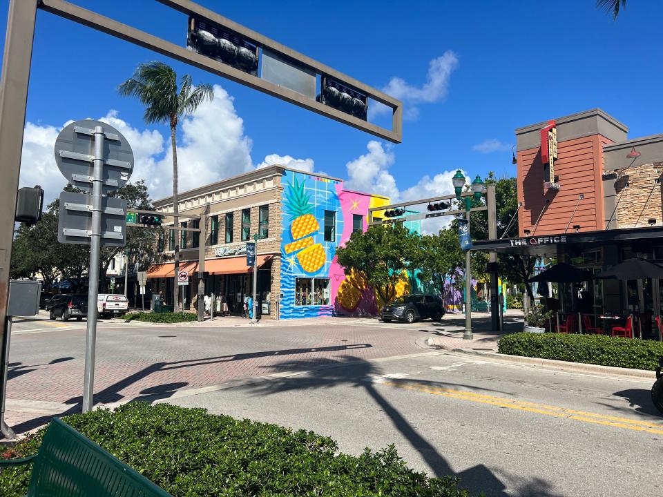 Atlantic Avenue visitors can choose from 12 free parking lots, metered parking along side streets, State Road A1A and East Atlantic Avenue, or in parking garages where rates start at $3.50 per hour.