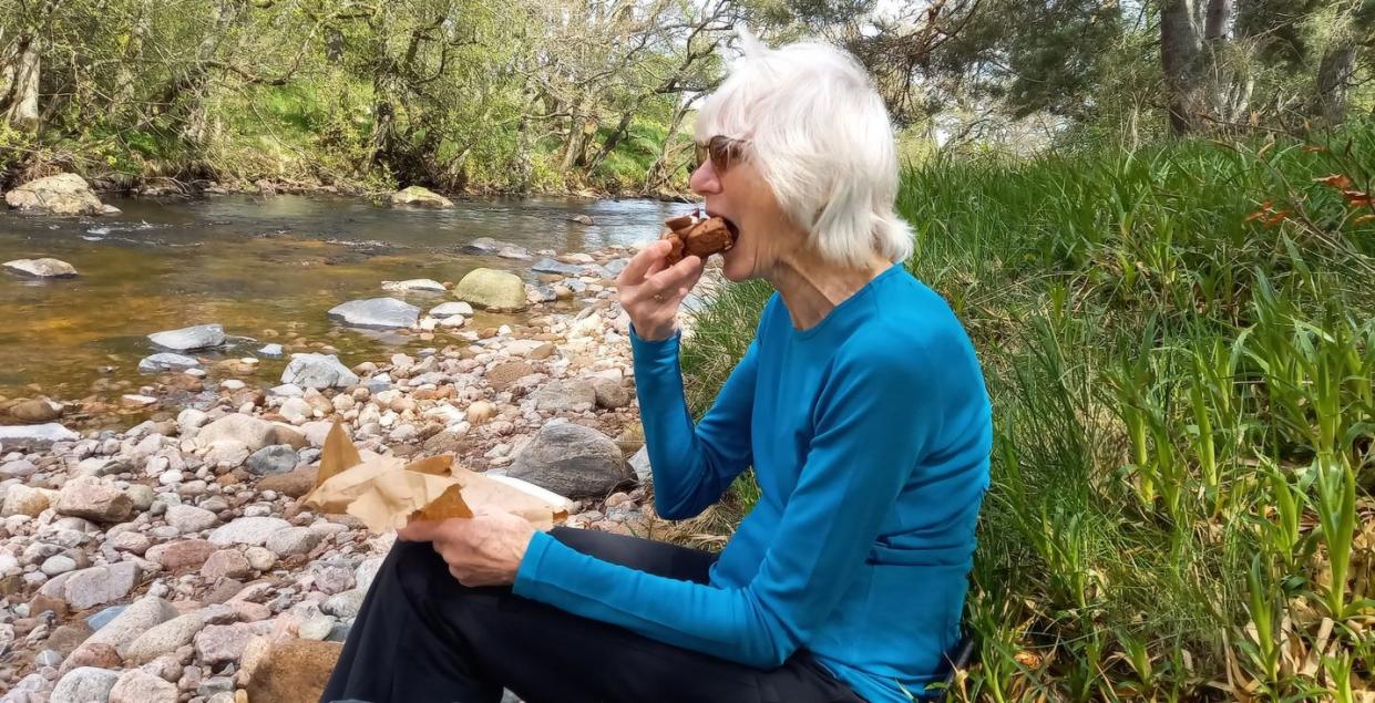 Senior eats fiber packed food