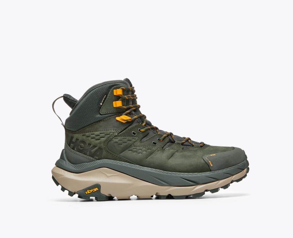 <p><a href="https://go.redirectingat.com?id=74968X1596630&url=https%3A%2F%2Fwww.hoka.com%2Fen%2Fus%2Fmen-hiking%2Fkaha-2-gtx%2F1123155.html%3Fdwvar_1123155_color%3DBBLC&sref=https%3A%2F%2Fwww.esquire.com%2Fstyle%2Fmens-fashion%2Fg40732397%2Fbest-mens-winter-boots%2F" rel="nofollow noopener" target="_blank" data-ylk="slk:Shop Now;elm:context_link;itc:0;sec:content-canvas" class="link ">Shop Now</a></p><p>Kaha 2 GTX Shoes</p><p>hoka.com</p><p>$240.00</p>