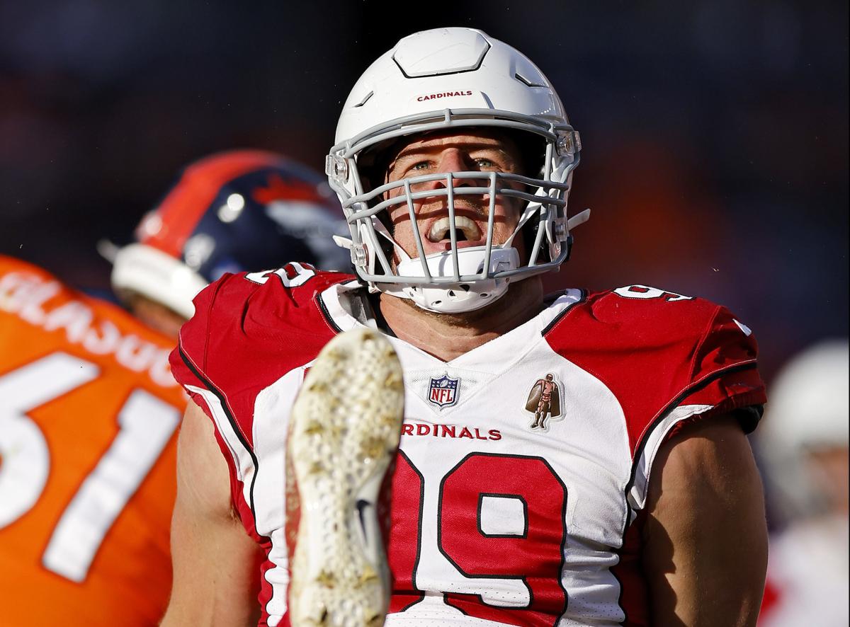 Cardinals' JJ Watt announces retirement from NFL via tweet 