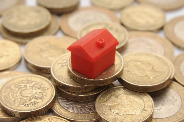 House price rises outstrip wages