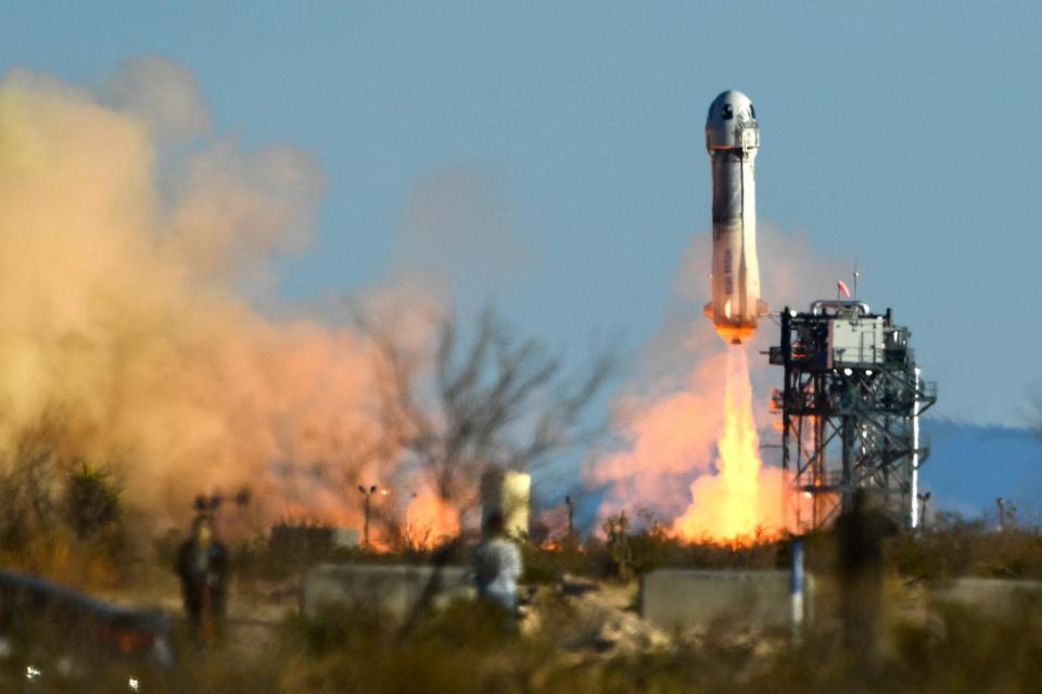 PHOTO: In this March 31, 2022, file photo, a Blue Origin New Shepard rocket launches from Launch Site One in West Texas. (Patrick T. Fallon/AFP via Getty Images, FILE)