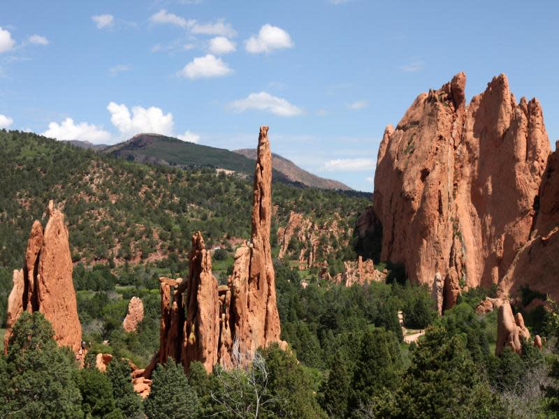 Vielfalt in jeder Hinsicht: Der Garden of the Gods ist ein Dorado für Reiter, Wanderer, Biker und Kletterer. Foto: Michael Juhran