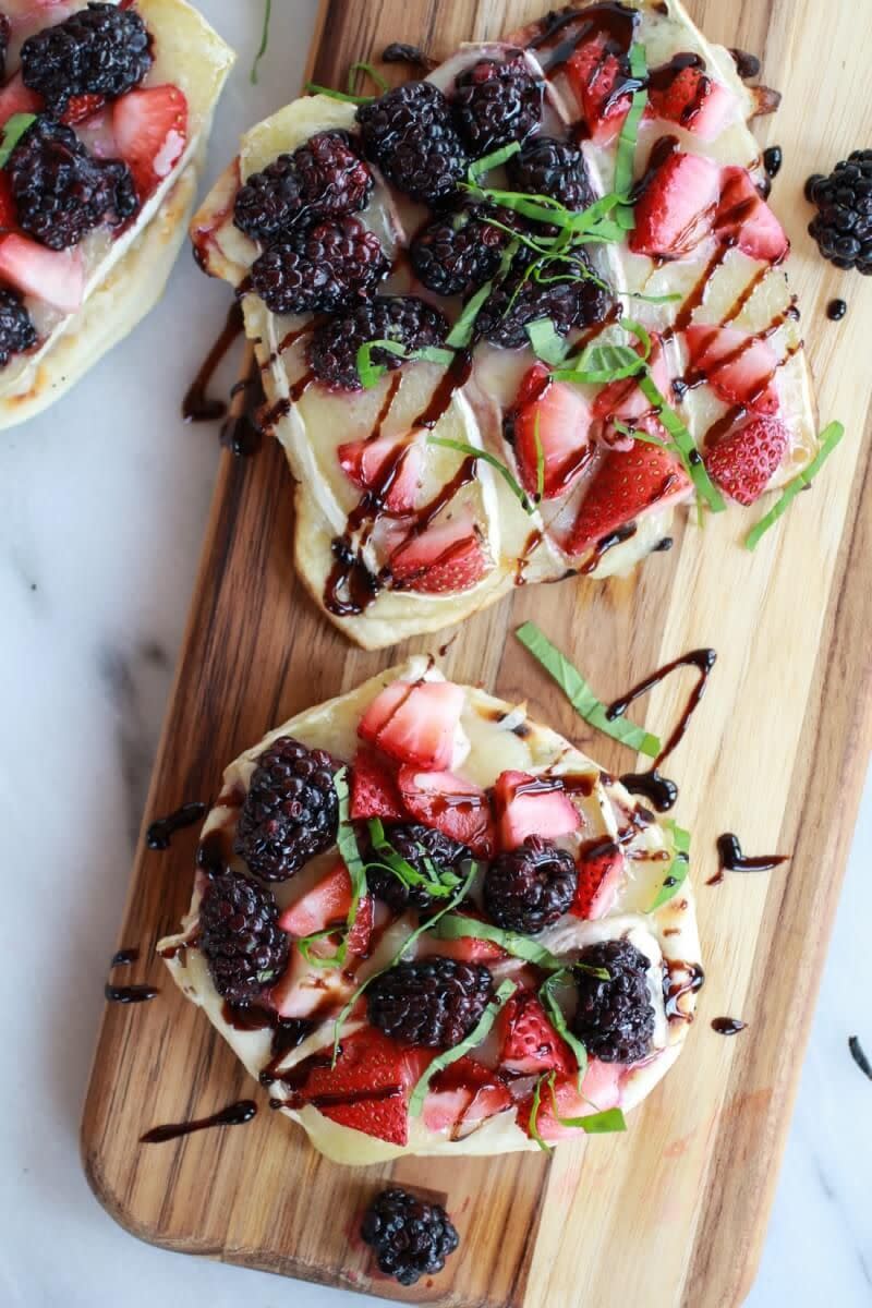 Grilled Berry, Basil, and Brie Pizza Crisps