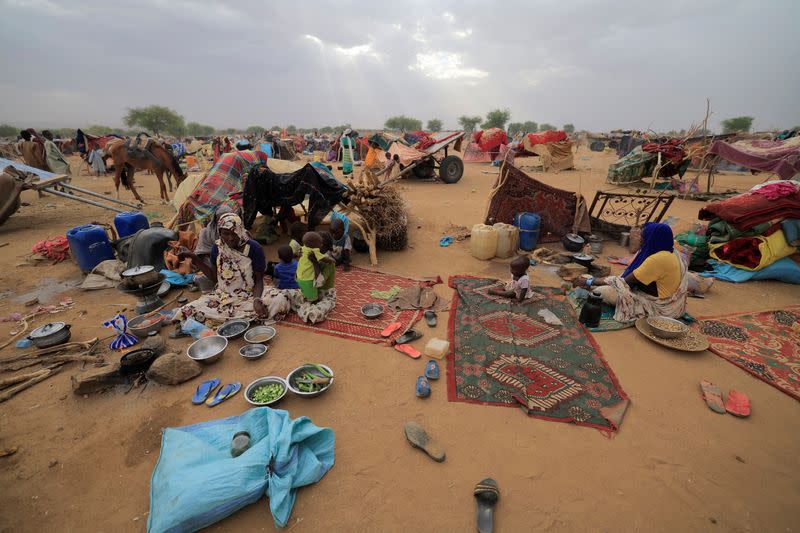 Fleeing Sudanese seek refuge in Chad