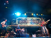 Keb Mo (right) at Timbre Rock & Roots. (Yahoo! photo/Alvin Ho)