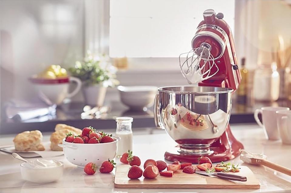 New Appliances that Look Like Retro Appliances Option KitchenAid Classic Series Stand Mixer