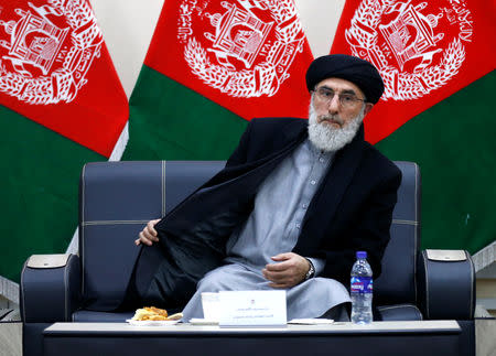 Former Afghan warlord Gulbuddin Hekmatyar arrives to register as a candidate for the presidential election at Afghanistan's Independent Election Commission (IEC) in Kabul, Afghanistan January 19, 2019.REUTERS/Mohammad Ismail