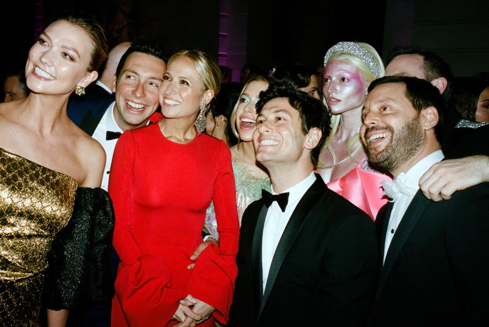 Daniel Arnold’s Spontaneous Snapshots of the Scene at the 2019 Met Gala