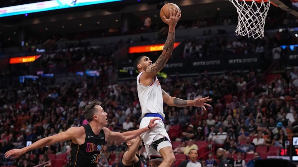 Obi Toppin right-handed layup vs Heat white uniform